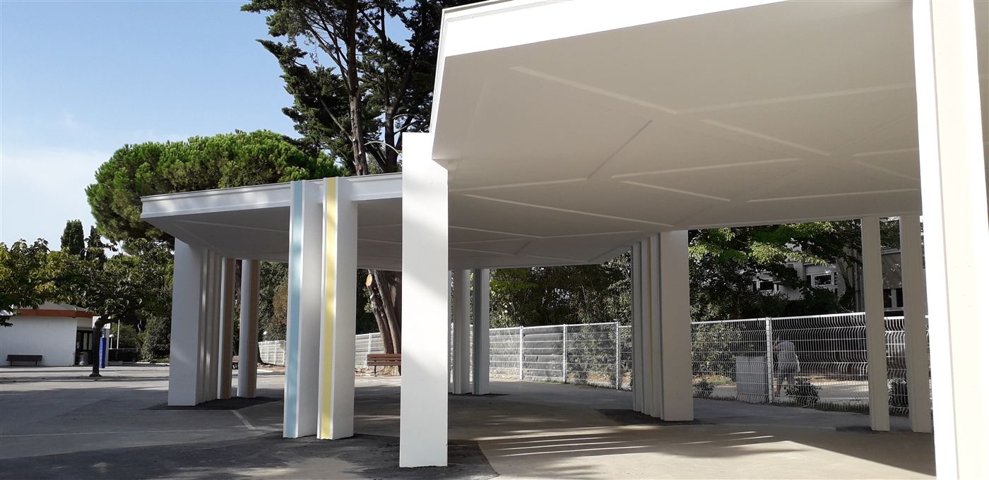 Création de 2 préaux au G.S. A. Malraux